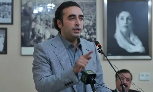 آئینی پیکج: بلاول بھٹو کی فضل الرحمان و دیگر جماعتوں سے حمایت کی درخواست