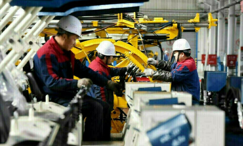 IMF chief economist says lack of domestic demand fuels China&rsquo;s export growth