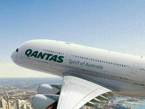 Australia&rsquo;s Qantas hits record high as Jefferies lifts price target