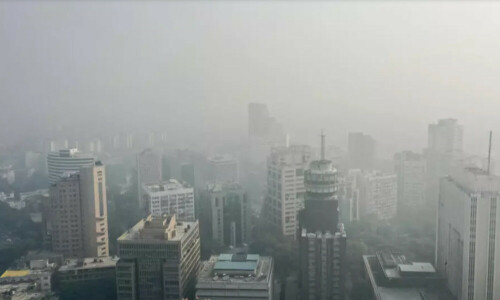 Indian capital chokes as &lsquo;hazardous&rsquo; air pollution returns