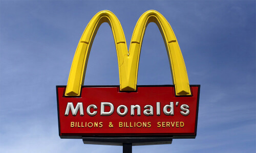 McDonald&rsquo;s linked to one death, dozens of food poisonings in US