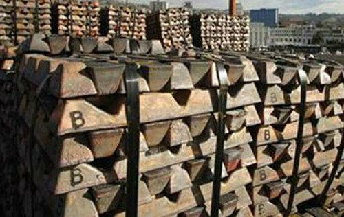 LME zinc hits 3-week high amid supply disruptions