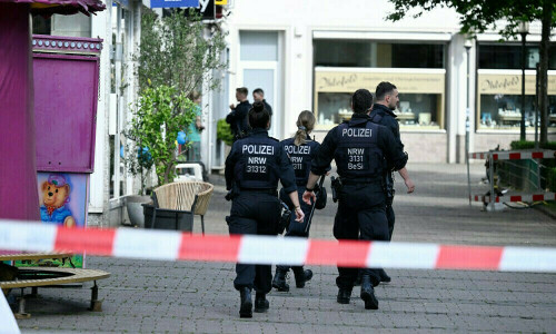 Knife attacker wounds 4 in Russian hypermarket