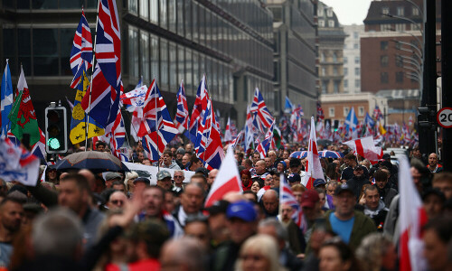 Thousands of far-right protesters rally in London
