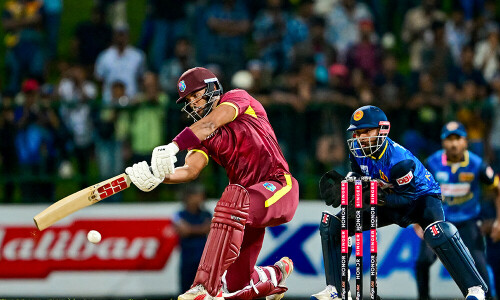 West Indies set 195 to win rain-hit Sri Lanka ODI