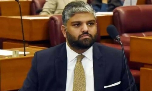 زین قریشی نے ڈپٹی پارلیمانی لیڈر کے عہدے سے استعفیٰ دے دیا