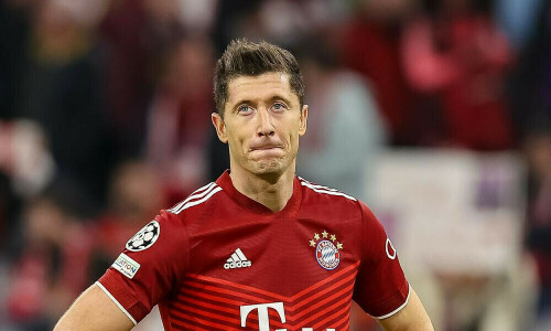 Robert Lewandowski double as Barca shred Madrid in La Liga Clasico