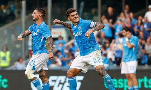 Di Lorenzo fires Napoli five points clear, Atalanta hit Verona for six