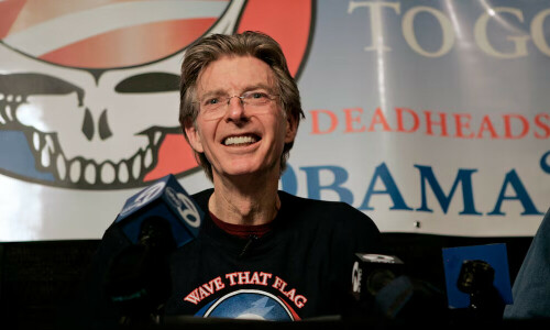 Phil Lesh, bassist and founder of Grateful Dead, dies at age 84