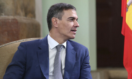 Spanish PM in India seeking to bolster trade ties