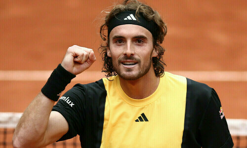 Stefanos Tsitsipas rallies in Paris for 100th ATP Masters 1000 win
