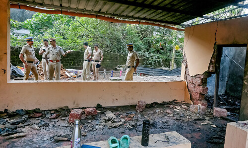 India temple firework explosion injures over 150