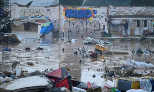 Spain races to save victims as floods kill 72