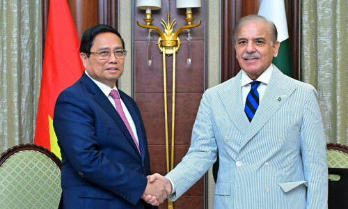 Pakistan, Vietnam vow to strengthen ties