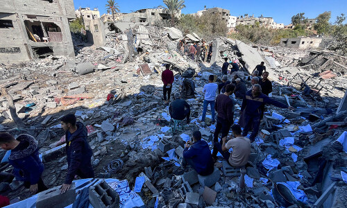 Hamas says will discuss any Gaza truce plan that leads to Israel withdrawal