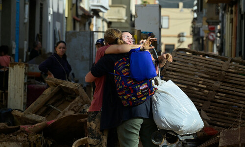 Spain mourns after historic floods kill 95