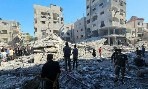 اسرائیلی حملوں میں 30 فلسطینی شہید، اسپتال کو بھی نشانہ بنایا گیا، فلسطینی حکام