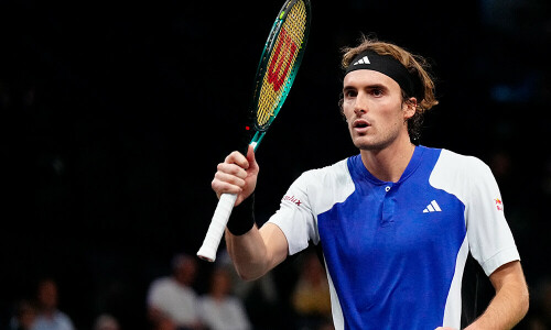Tsitsipas keeps ATP Finals hopes alive with gritty Paris win