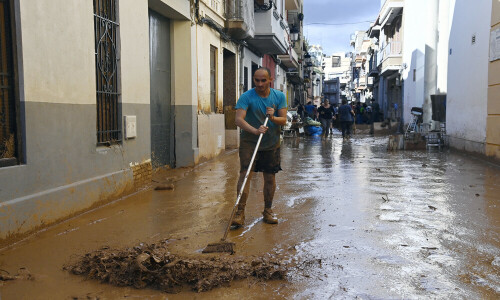 Death toll from floods in Spain&rsquo;s Valencia rises to 202