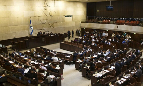 Israel officially informs UN of end to relations with Palestinian relief agency