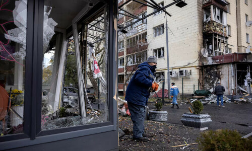 Ukraine trying to repel 2nd Russian drone attack on Kyiv overnight, mayor says
