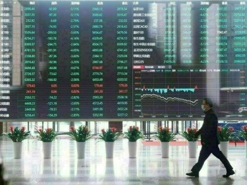 HK stocks down, China&rsquo;s yuan slips as US election counting progresses