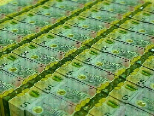 Australia, NZ dollars tumble as markets lean into Trump bets on election