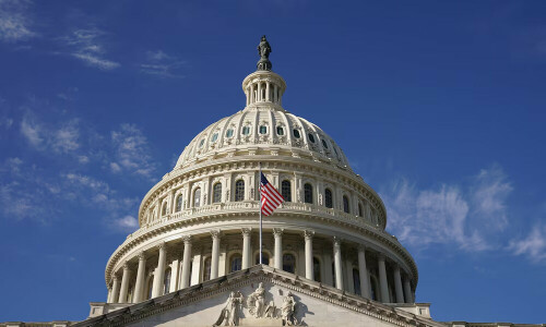 Republicans ahead in battle for control of US Congress