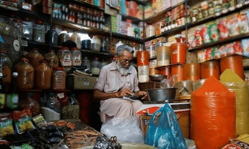 تاجر دوست اسکیم کو دوست بنانے میں مشکلات درپیش