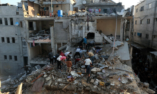 Gaza rescuers say 14 killed in Israeli strikes