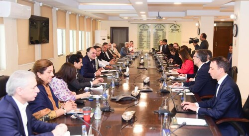 IMF delegation meets Aurangzeb: Finance Divison