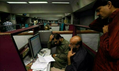 KSE-100 sheds 424 points as investors resort to profit-taking