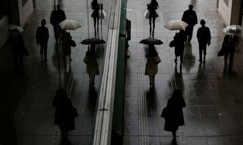Japan planning $87bn extra budget to fund stimulus package, paper says