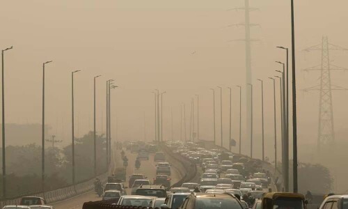 India tightens vehicle entry restrictions as Delhi&rsquo;s air pollution worsens