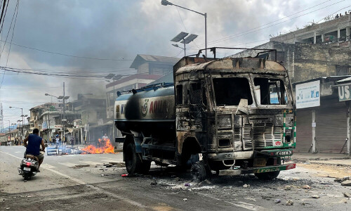 One dead as renewed unrest erupts in India&rsquo;s Manipur state