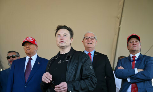 Trump, Musk watch SpaceX launch Starship, booster misses landing