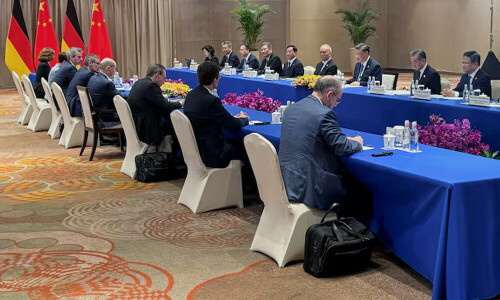 Xi Jinping asks Germany&rsquo;s Scholz to help resolve issue of EU tariffs on Chinese EVs