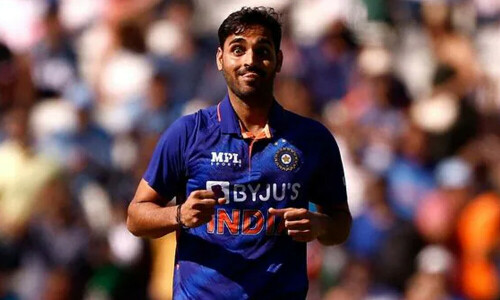 Pacer Bhuvneshwar joins Bengaluru for $1.28 million in IPL auction