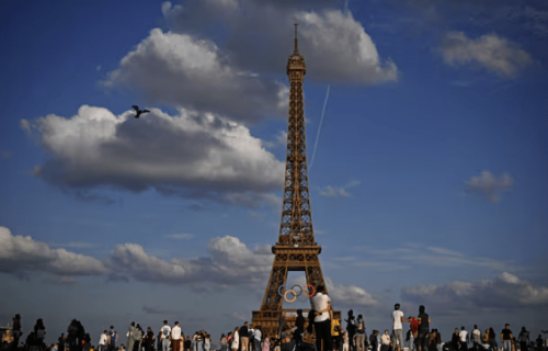 Paris clamps down on Airbnb to ease housing crunch