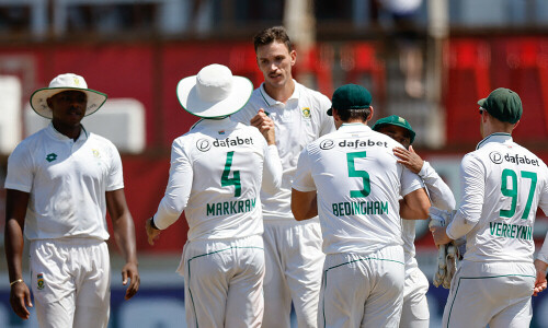 South Africa beat Sri Lanka by 233 runs in first Test