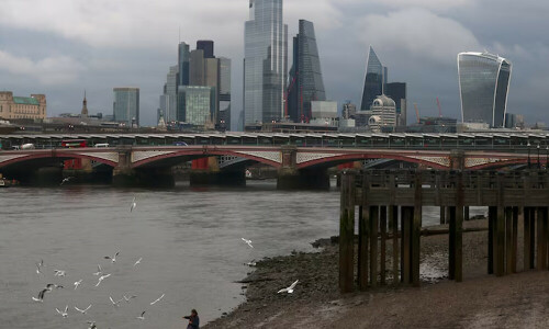 UK business confidence lowest since COVID pandemic, IoD says