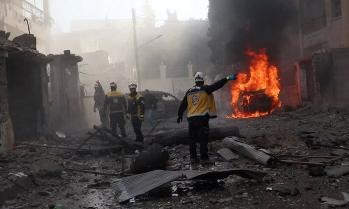 At least 25 killed as Russian, Syrian jets intensify bombing of Syrian rebel territory