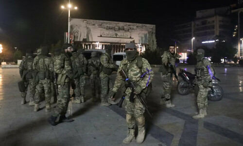 Syrian rebels seize fourth city, close in on Homs in threat to Assad&rsquo;s rule