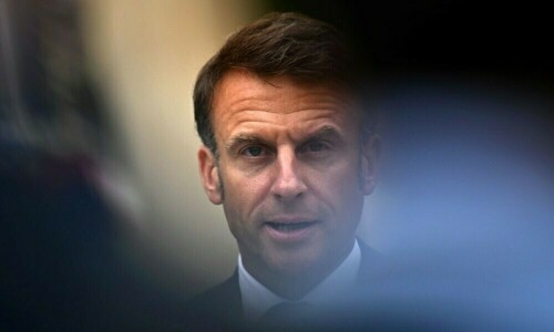 Pressure grows on France&rsquo;s Macron to name new PM