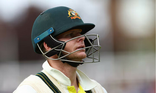 Australia&rsquo;s Smith consults &lsquo;Mr Cricket&rsquo; in bid to arrest slump