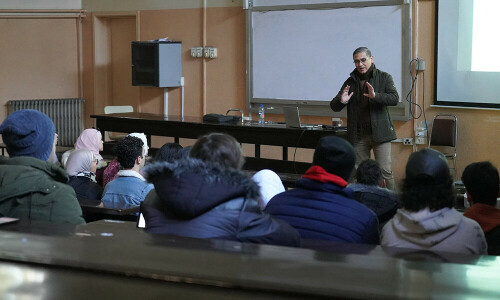 Back to school for many children in Damascus