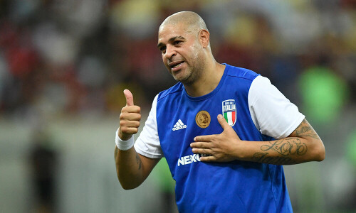 Brazil&rsquo;s fallen &lsquo;Emperor&rsquo; Adriano bids farewell to football