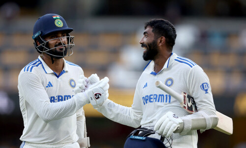 India avoid follow-on as third Australia Test heads for draw