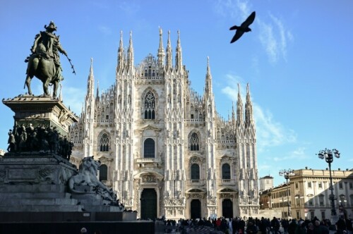 Restoring Milan&rsquo;s Duomo, one statue at a time