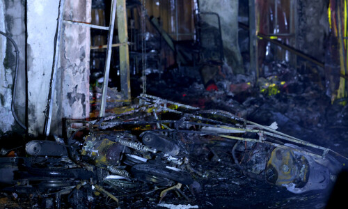 Hanoi karaoke bar fire kills 11, arson suspected